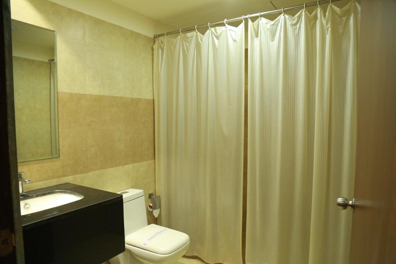 Hotel Shubham Palace ไฮเดอราบัด ภายนอก รูปภาพ